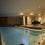 Superbe Avec Piscine Et Sauna 아파트 샹페